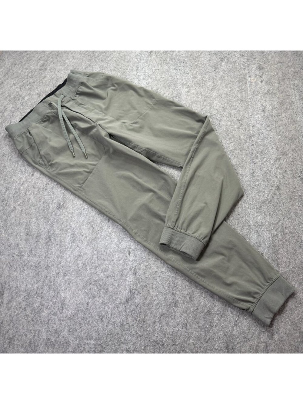 Lululemon ABC Jogger Men M Green 29" Elastic Waist Tapered LM5A85S
